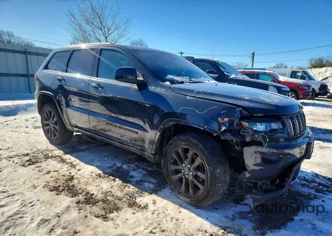 2018 Jeep Grand Cherokee Laredo z USA, uszkodzony, nr VIN 1C4RJFAG3JC120412